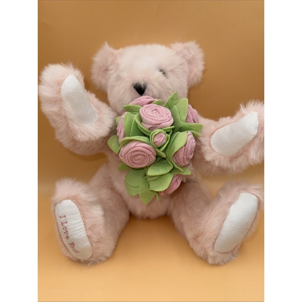 Pink Valentines Day Vermont Teddy Bear W Bouquet Apr. 2019 Made In USA Jointed